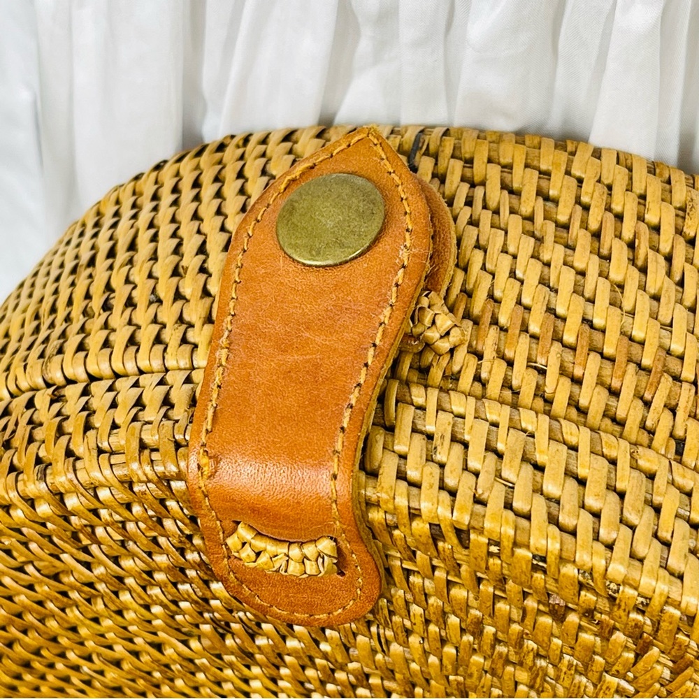 NEW Nell - Round Woven Bamboo shoulder bag - Picture 5 of 11